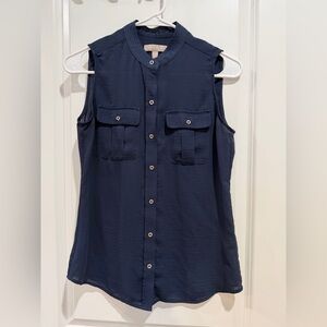 Banana Republic Sleeveless Navy with Silver Button-Up Safari Top Size 2
